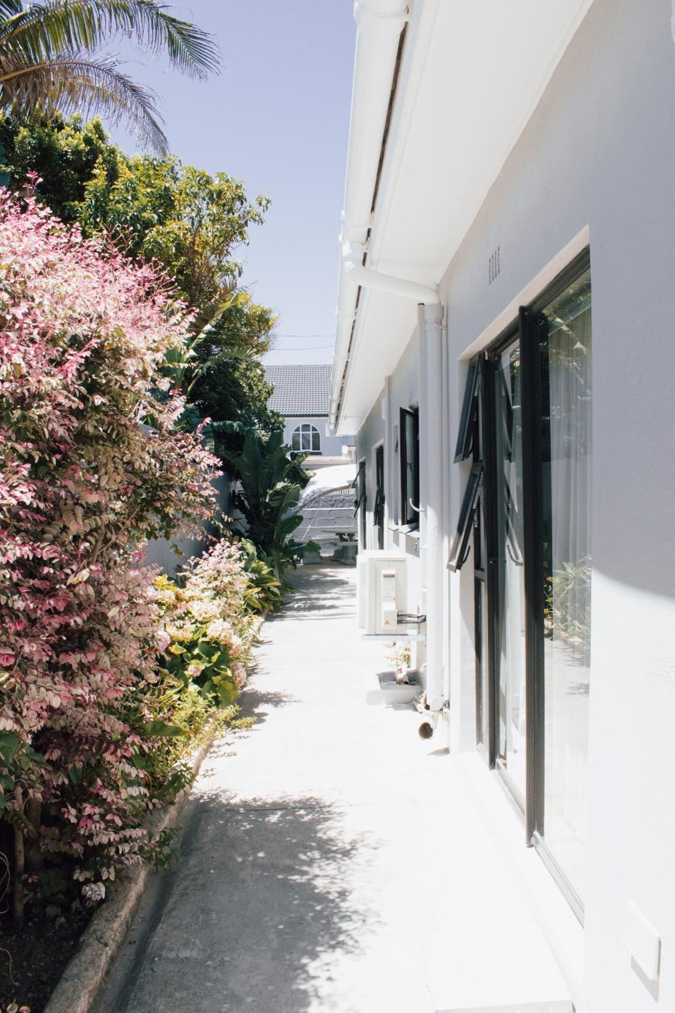 Tranquil Private Rooms Hermanus Exterior photo